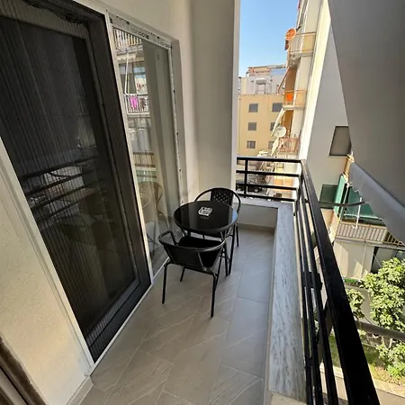 Omar Apartment Golem (Tirana)